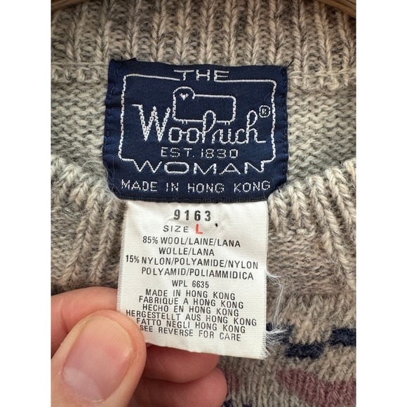 Vintage Woolrich Woman Wool Blend Sheep Bunny Novelty Knit Sweater Gray Large - Picture 6 of 6